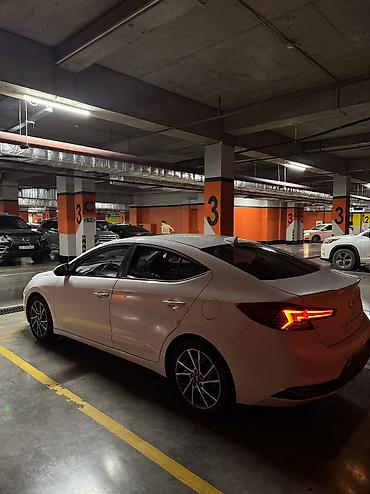 Hyundai: Hyundai Avante: 2018 г., 1.6 л, Автомат, Бензин — 6