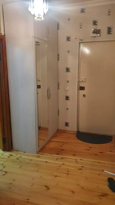 Uzunmüddətli kirayə mənzillər: Kohne gunesli,Mega storenin yanında,9 mərtəbənin,4-cü mərtəbəsində,3 — 7