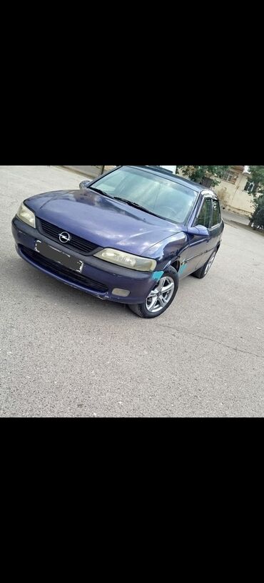 Opel: Opel Vectra: 1.8 l | 1996 il 440000 km Sedan — 2