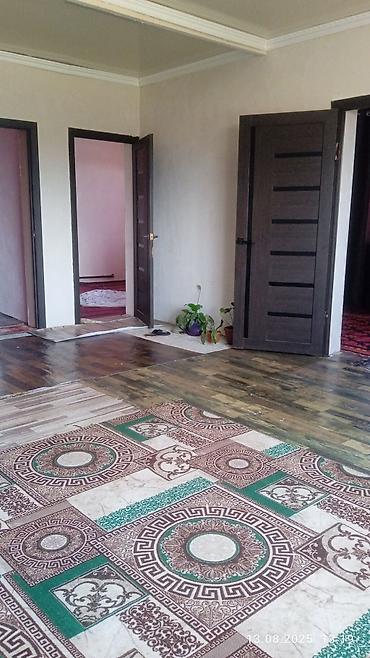 Sale of cottages and houses: Уй сатылат 5 комнат 2 комнат времянка менен суу свет бар отопление — 3