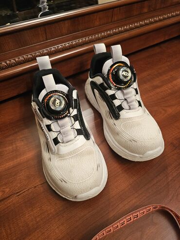 Детская обувь: Продаю обувь для девочки. Обувь новая или в идеальном состоянии ( 1-2 — 27