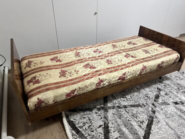 скупка бу мебел: БУ кровати и столы продаем цена за комплект