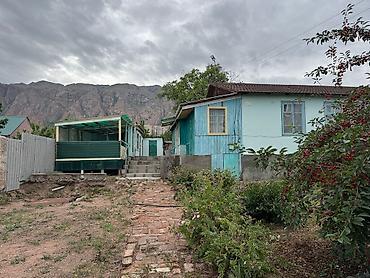 Продажа коттеджей и домов: Продается дом в селе Каджи Сай 3 комнаты 7 соток, евро ремонт — 12