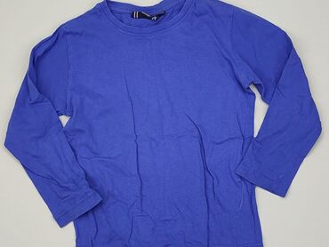 bluzki z dziurami na ramionach: Bluzka, 7 lat, 116-122 cm, stan - Dobry
