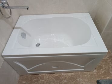 Смесители для раковин: Akril vanna – kompakt ölçülü, düzbucaqlı forma. - Material: parlaq