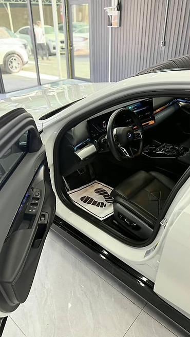гибрид батареи: BMW 5 series: 2024 г., 2 л, Электромобиль, Седан — 6