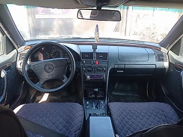 210 mers: Mercedes-Benz C-Class: 1994 г., 2 л, Автомат, Бензин — 7