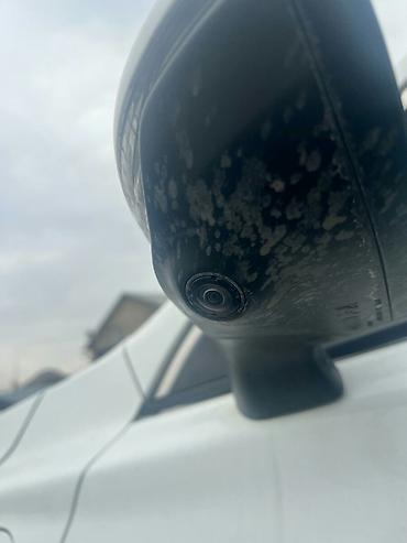 Другие детали салона: Интерьер кроссовера (левый руль) с современным оснащением — 4