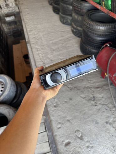 kalonla: İşlənmiş Pioneer Kolonka, Növ - Bluetooth, rəng - Qara