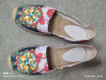 обувь из италии: Эспадрильи Dolce Gabbana (Италия),
цветочный принтджутовая стелька