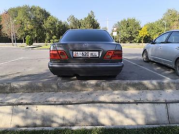 Mercedes-Benz: Mercedes-Benz E-Class: 1998 г., 2.8 л, Механика, Бензин, Седан — 4