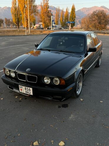 срочно продаю в связи с переездом: BMW 525: 1995 г., 2.5 л, Механика, Бензин