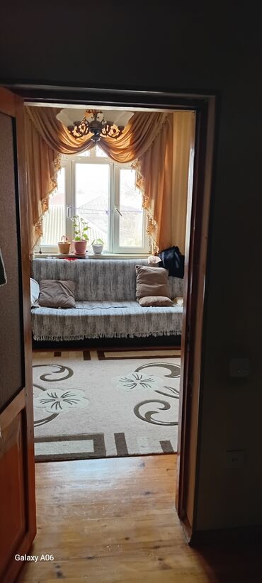 Həyət evləri və villaların satışı: 8 otaq, 450 kv. m, Kredit yoxdur, Orta təmir -da lalafo.az — 24 Həyət evləri və villaların satışı: 8 otaq, 450 kv. m, Kredit yoxdur, Orta təmir — 24