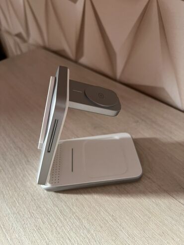 подставка для macbook: Магнитная беспроводная зарядная станция-стойка 3‑в‑1 - Форм‑фактор