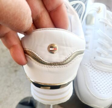 Women's Sneakers and athletic shoes: Tommy Hilfiger, 40, bоја - Bela — 7