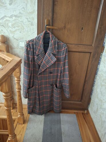 Paltolar: Qadin üçün palto.Macko firmasinindi.baha alinib — 8