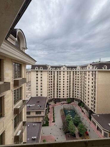 офис в жилом доме: 5 и более комнат, 250 м², Элитка, 12 этаж, Дизайнерский ремонт