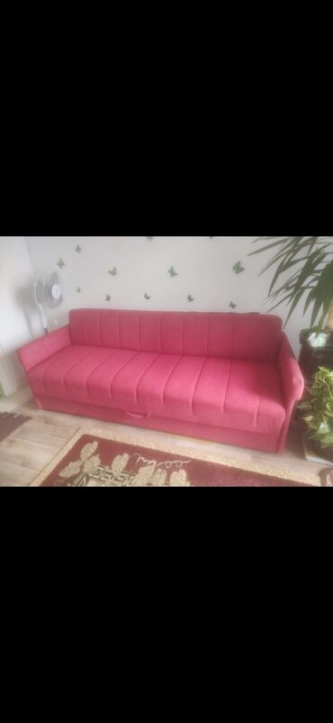 deciji dvosedi na rasklapanje: Three-seat sofas, color - Red, Used
