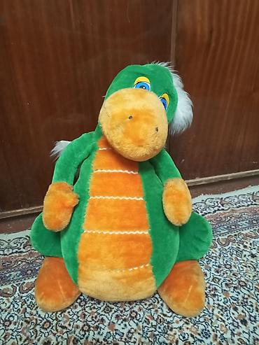 oyuncaq ayi type 1: Böyük ölçülü yumşaq oyuncaq – yaşıl-narıncı dinozavr/əjdaha fiquru. - — 1