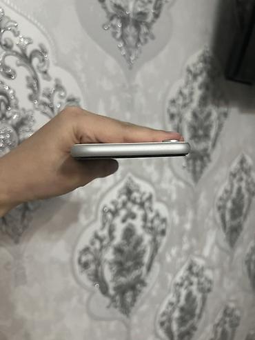 Apple iPhone: IPhone Xr, 128 ГБ, Белый, 75 % — 10
