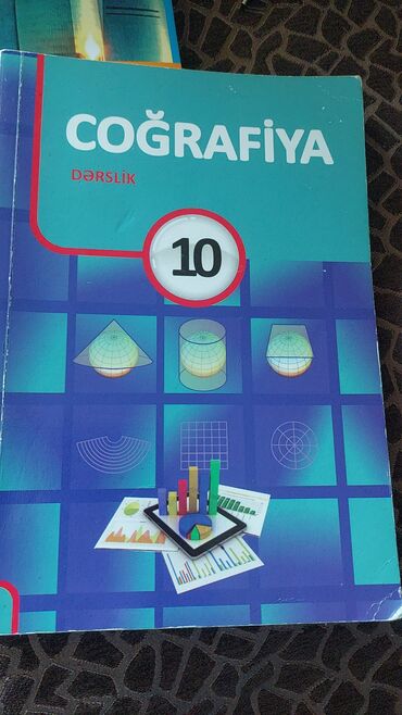 10-cu sinif şagirdləri üçün nəzərdə tutulmuş coğrafiya dərsliyi