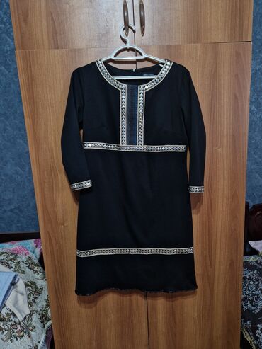 böyük bədən don: Коктейльное платье, Миди, Trendyolmilla, XL (EU 42)