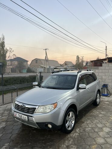 продаю в связи с переездом: Subaru Forester: 2010 г., 2.5 л, Автомат, Бензин, Кроссовер