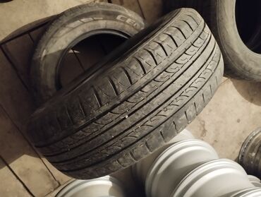 Шины: 225/60/R16 пара (2штук) centara в отличном состоянии! один немного