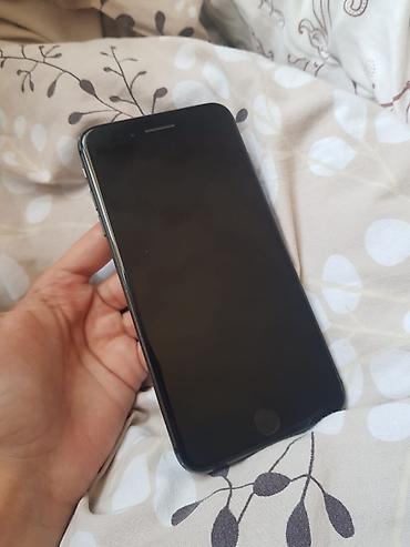 Apple iPhone: IPhone 8 Plus, Qara, Barmaq izi — 4