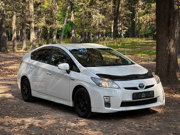 Toyota: Toyota Prius: 2013 г., 1.8 л, Вариатор, Гибрид, Хэтчбэк