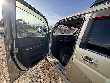 авто сатылат: Honda Stepwgn: 2004 г., 2 л, Автомат, Газ, Вэн/Минивэн — 3