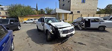 Infiniti: Infiniti FX: 3.5 л | 2011 г. 250000 км Кроссовер — 2