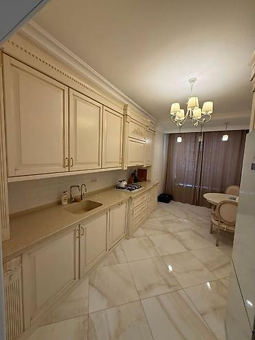 боконбай: 3 комнаты, 133 м², ул. Логвиненко / Боконбаева Элитка, 4 этаж, Евроремонт — 5