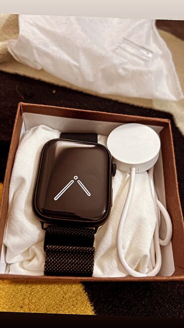 Наручные часы: Apple Watch Масло совсем новые эпл вотч не использовалось всё