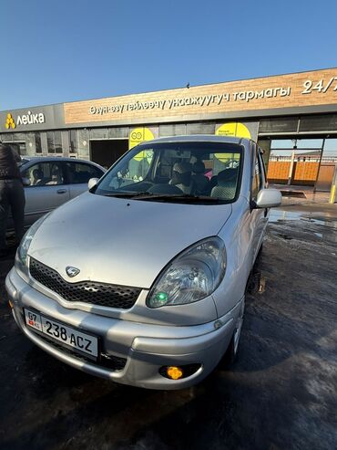 Toyota: Toyota Funcargo: 2003 г., 1.5 л, Автомат, Бензин, Хэтчбэк