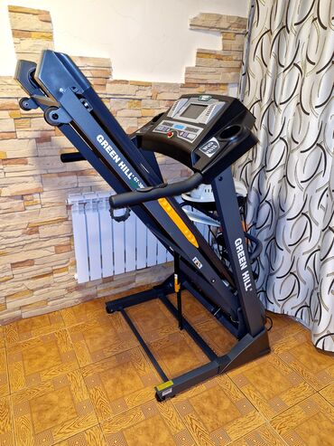 Əlcəklər: GREEN HILL GT-3800 qaçış trenajoru çox işlənməmişdir,demək olar