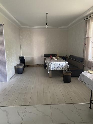 Продажа коттеджей и домов: Продаётся дом с участком. Основные особенности: - Ограждённый двор с — 10