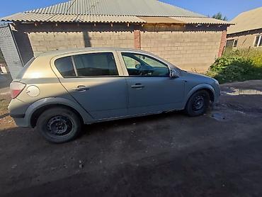 golf 4 1.9 tdi: Opel Astra: 2005 г., 1.6 л, Механика, Бензин, Хэтчбэк — 5