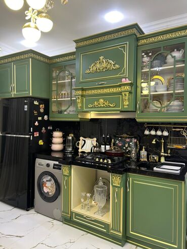 раскладные диваны кухни: Metbex mebeli .Olcu 3 metr .2000₼ satilir .Mebel 10.000₼ alinib İtaya