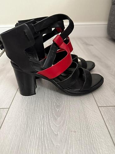 Туфли: 1) Туфли-лодочки BASCONI: (б/у)размер 39 - Цвет: черный - Материал — 6