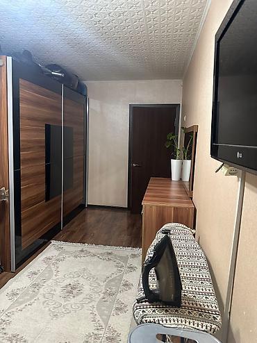 Продажа квартир: 3 комнаты, 58 м², 11 мкр 104 серия, 1 этаж, Косметический ремонт — 9