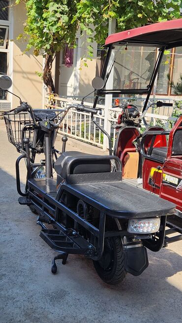 Другой электротранспорт: Электро скутер с большой грузовой платформой, груз до 400 кг. Мотор — 4