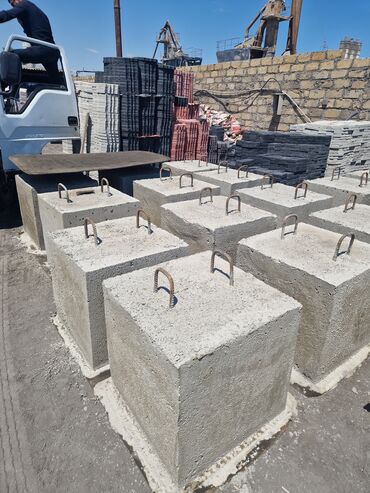 Beton dirəklər: Hər ölcüdə beton dirəklər .yol isarələri.kabel isarələri kanalzasiya — 9