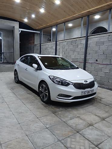 авто фольксваген: Kia Cerato: 1.6 л | Седан — 3
