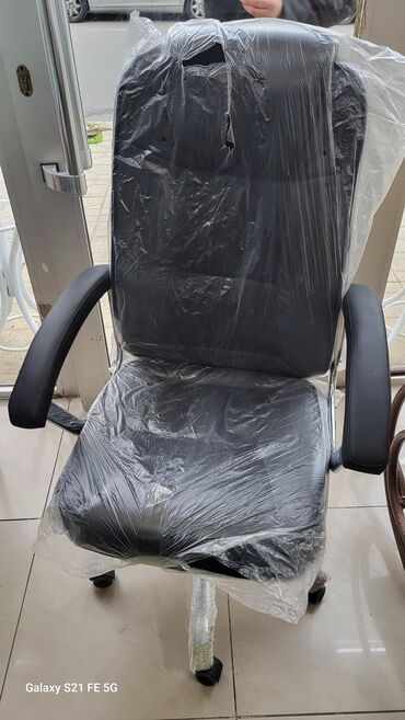 Ofis və oyun kresloları: Yeni, Təkərli, Qolları tənzimlənmir, Parça — 21