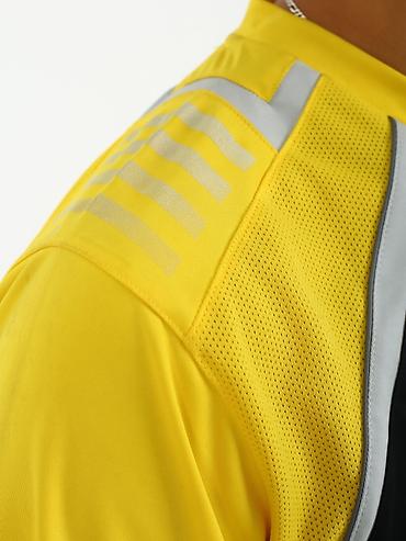 Футболки: Футболка UMBRO One Love Материал: Climacool (Холодок) Цена 1200 с — 30