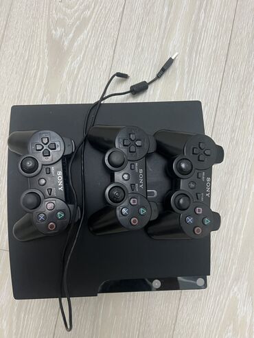 ps4 fat цена: Продаю PLS-3 (сони)
Более 20 игр 
Три жостика 
 11500 цена