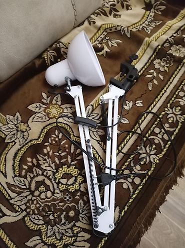 Stol lampaları: Masaüstü qısqaclı lampa – tənzimlənən qollu - İki hissəli yaylı qol — 1