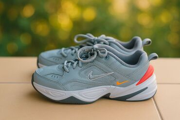 бу красовки: Кроссовки, 36, Nike, Б/у, цвет - Серый, Платная доставка, Самовывоз at lalafo.kg бу красовки: Кроссовки, 36, Nike, Б/у, цвет - Серый, Платная доставка, Самовывоз