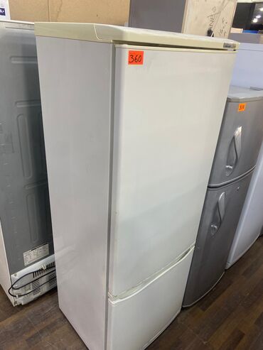 Маслобойки: 2 двери Indesit Холодильник Продажа, цвет - Белый